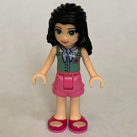 Minifigurka LEGO Emma - Sand Green Top, Dark Pink Shorts