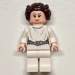 Minifigurka LEGO Princess Leia, White Robe, Dark Brown Hair, Decorative Belt, Dual Sided Head Closed Mouth / Smile