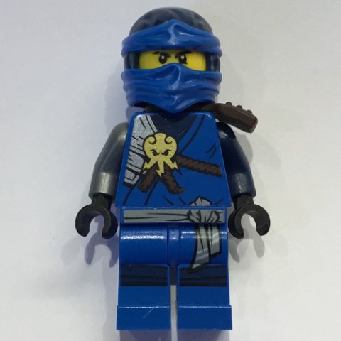Minifigurka LEGO Jay in Honor Robes (Day of the Departed)