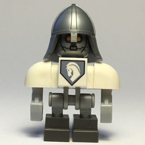 Minifigurka LEGO Lance Bot with Silver Helmet