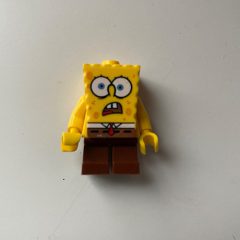 Minifigurka LEGO SpongeBob Squarepants with Wide Eyes and Open Mouth, Scared