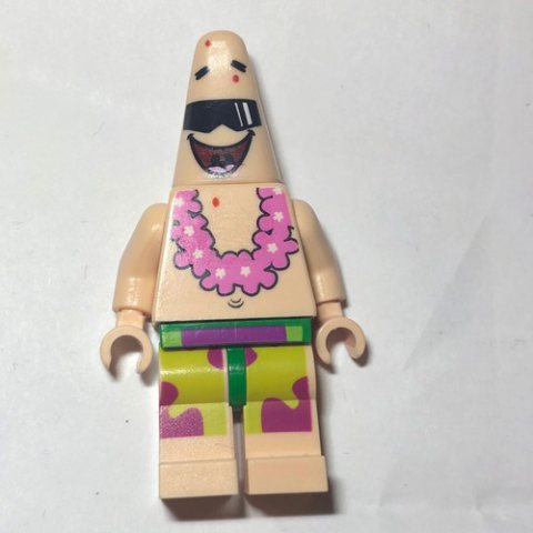 Minifigurka LEGO Patrick Star with Lei and Sunglasses