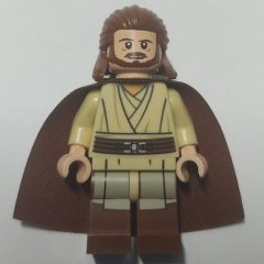 Minifigurka LEGO Qui-Gon Jinn, Printed Reddish Brown Legs, Cape