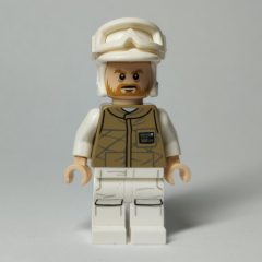 Minifigurka LEGO Rebel Trooper in Hoth Uniform, White Hat, Dark Tan Jacket, Beard