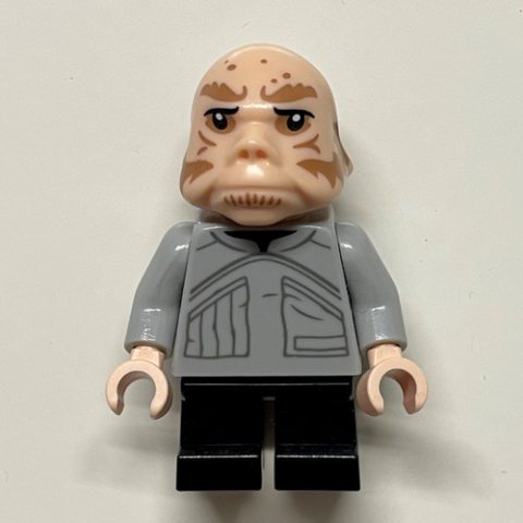 Minifigurka LEGO Ugnaught, Light Bluish Gray Jacket