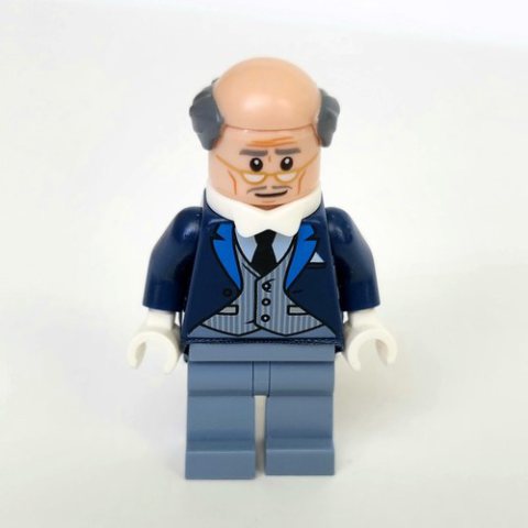 Minifigurka LEGO Alfred Pennyworth, Balding, Dark Blue Suit with Pinstripe Vest