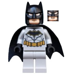 Minifigurka LEGO Batman, Light Bluish Gray Suit, Black Cape and Cowl, Light Nougat Head, Gold Trim Batman Logo