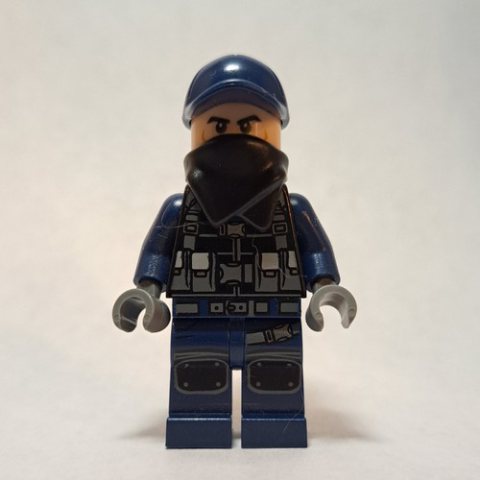 Minifigurka LEGO Guard with Scarf