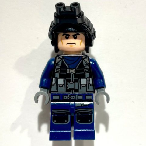 Minifigurka LEGO Guard in Helmet with Night Vision Goggles
