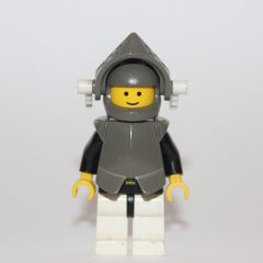 Minifigurka LEGO Knight (Breastplate on Blue) - White Legs, White Dragon Plume