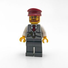 Minifigurka LEGO Christmas Train Driver with Dark Red Hat