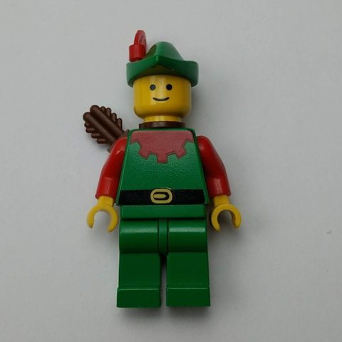 Minifigurka LEGO Forestman Archer (Forestmen) - Red, Green Hat, Small Red Plume