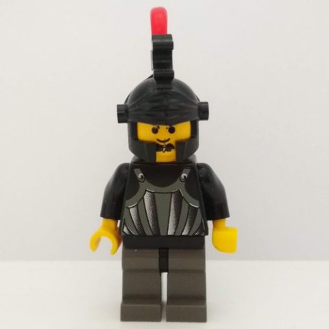 Minifigurka LEGO Knight (Fright Knights) - Black Helmet, Red Plume