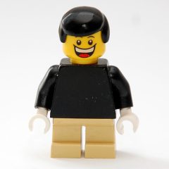Minifigurka LEGO Boy, Plain Black Torso, Short Tan Legs