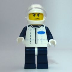 Minifigurka LEGO Race Driver, White Torso, Dark Blue Legs, White Helmet, Ford