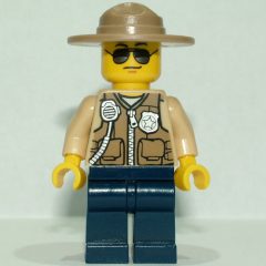 Minifigurka LEGO Swamp Police / Ranger, Dark Tan Vest with Zipper, Radio, and Badge, Dark Blue Legs, Tan Campaign Hat, Sunglasses