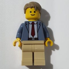 Minifigurka LEGO Detective Ace Brickman - Sand Blue Torso, Tan Legs, Dark Tan Hair