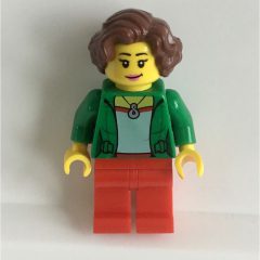 Minifigurka LEGO Green Torso, Red Legs, Reddish Brown Hair
