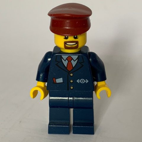 Minifigurka LEGO Train Conductor, Dark Blue Suit with Tie and Train Logo, Dark Red Hat, Goatee Beard