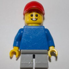Minifigurka LEGO Kid - Blue Torso, Light Bluish Grey Legs, Red Cap