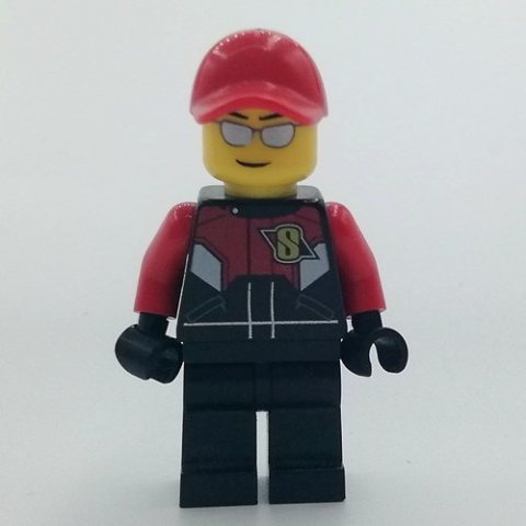 Minifigurka LEGO Racer, Black and Red Jumpsuit, Red Cap, Silver Sunglasses