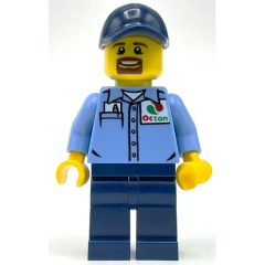 Minifigurka LEGO Man, Medium Blue Shirt with Octan Logo, Dark Blue Legs, Dark Blue Cap, Goatee Beard