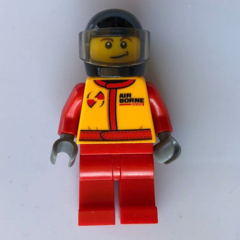 Minifigurka LEGO Racer, Red and Orange Jumpsuit, Black Helmet with Visor