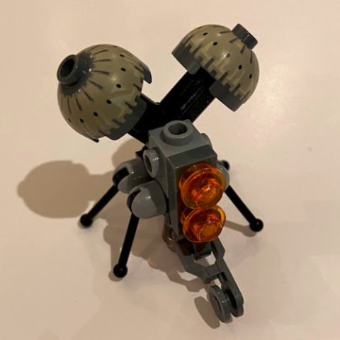 Minifigurka LEGO Buzz Droid with Zip Line Handle