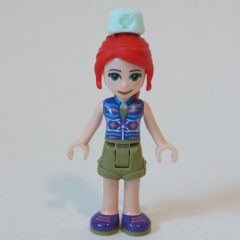 Minifigurka LEGO Mia - Dark Purple Top, Olive Green Skirt, Nurse Hat