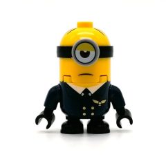 Minifigurka LEGO Minion Stuart - Blue Overall, Half Closed Eye