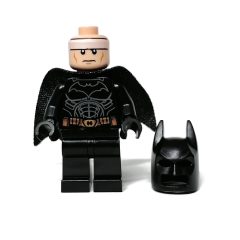 Minifigurka LEGO Batman, Black Suit, Black Cape and Cowl, Copper Utility Belt (37157 Cape)(Dark Knight Trilogy)