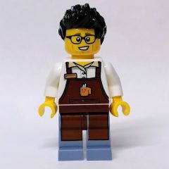 Minifigurka LEGO Barista, Reddish Brown Apron, Sand Blue Legs, Black Hair