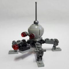 Minifigurka LEGO Dwarf Spider Droid, Light Bluish Gray Dome