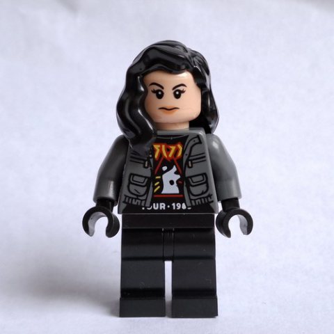Minifigurka LEGO Zia Rodriguez - Dark Bluish Grey Jacket