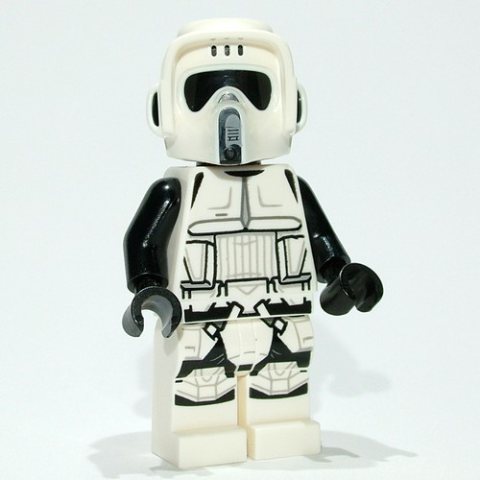 Minifigurka LEGO Scout Trooper - Reddish Brown Head