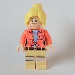 Minifigurka LEGO Ellie Sattler, Coral Shirt, Ponytail, Closed Mouth