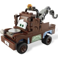 Minifigurka LEGO Tow Mater, Raised Right Eye - Initial Version