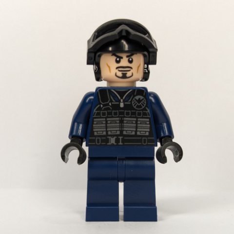 Minifigurka LEGO Tony Stark, SHIELD Agent Disguise