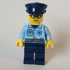 Minifigurka LEGO Police Officer, Bright Light Blue Torso, Dark Blue Legs, Dark Blue Cap