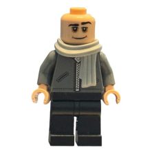 Minifigurka LEGO Gru, Scarf