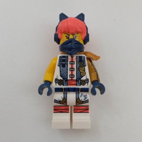 Minifigurka LEGO Sora, Dark Blue Bandana and Cat Ears Headphones, Shoulder Armor
