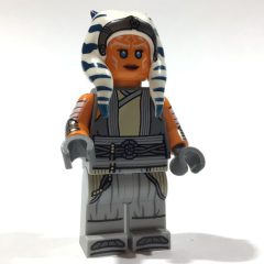 Minifigurka LEGO Ahsoka Tano, Light Bluish Gray Robes