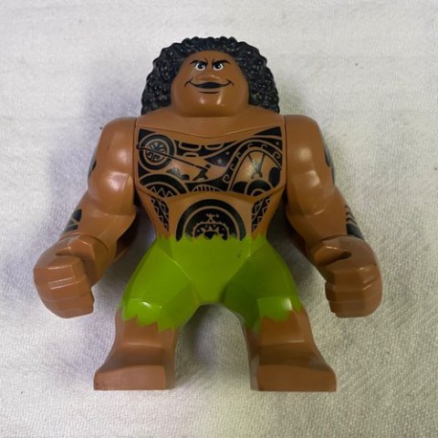 Minifigurka LEGO Maui (Big Fig) Sienna Brown